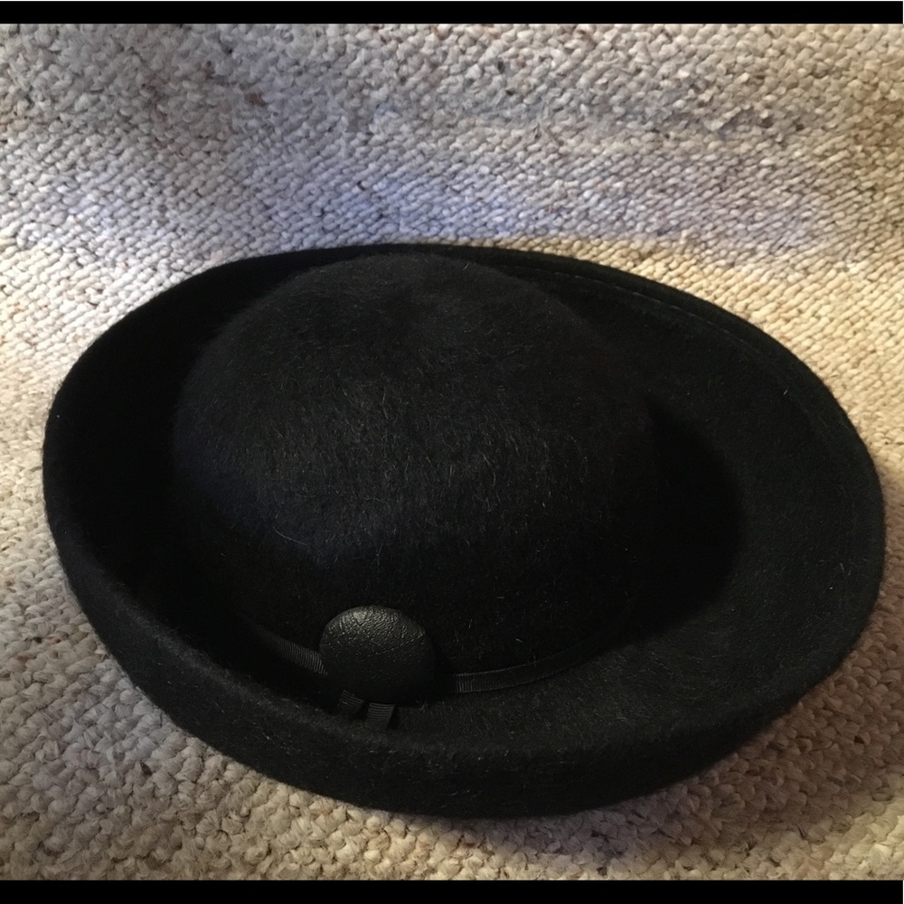 Black Wool Hat - image 3